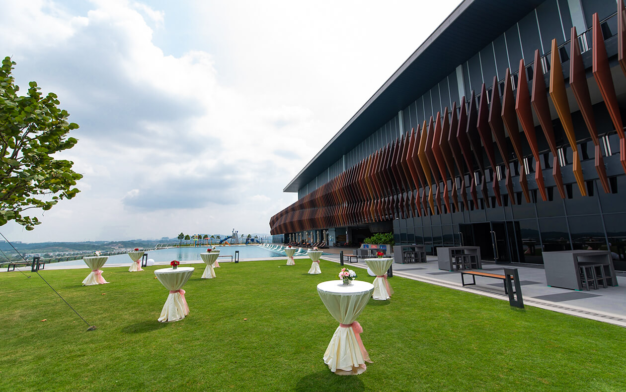 Meditation Lawn 3